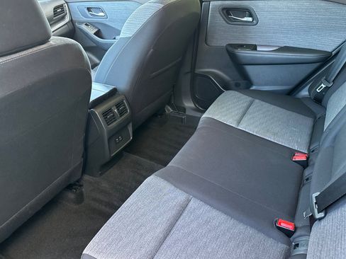 Used 2023 Nissan Rogue SV FWD image 26