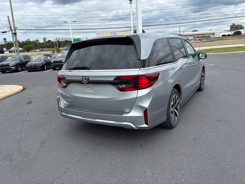 Used 2025 Honda Odyssey EX-L image 11