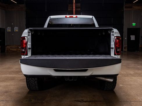 Used 2025 RAM 2500 Big Horn AWD/4WD image 9