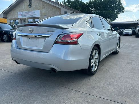 Used 2014 Nissan Altima 3.5 SL FWD image 13