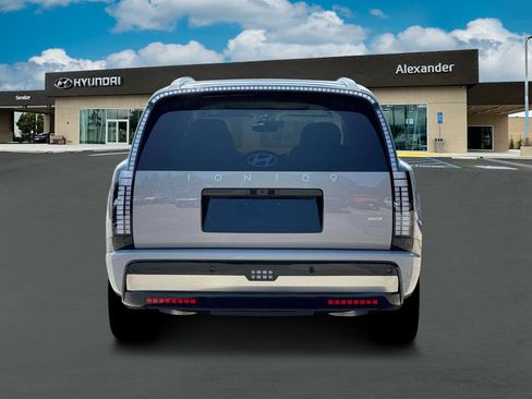 New 2026 Hyundai Ioniq 9 Calligraphy image 6