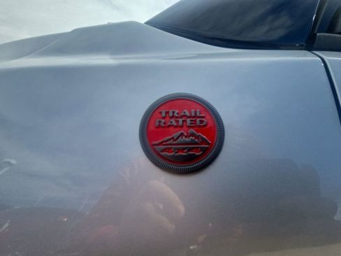 Used 2025 Jeep Compass Trailhawk w/ Trailer Tow Group image 18