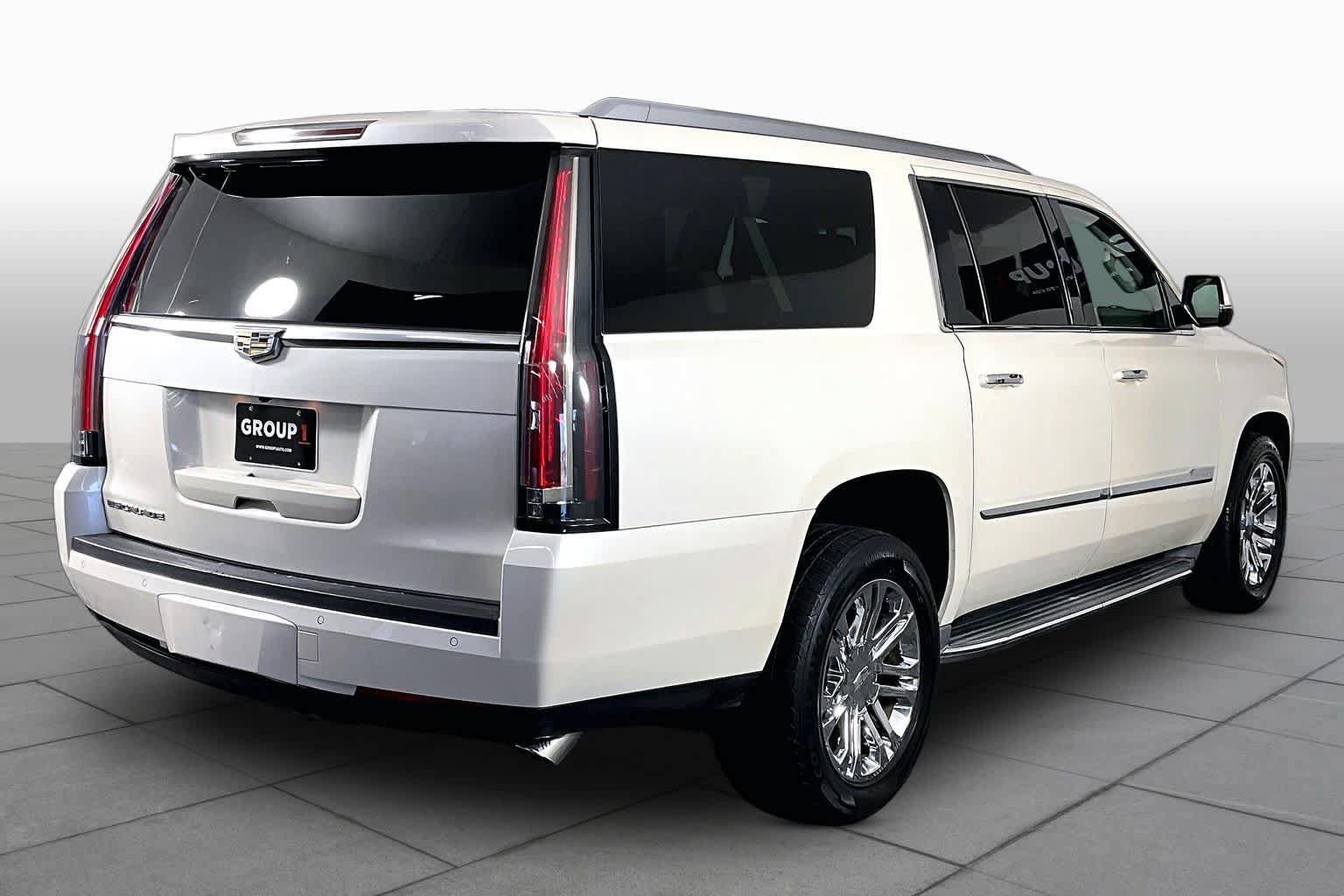 Used 2015 Cadillac Escalade ESV 2WD image 12