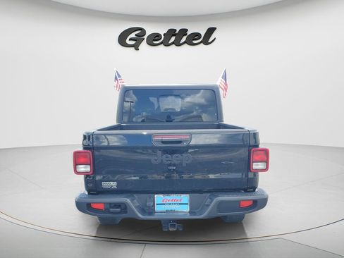 Used 2023 Jeep Gladiator Sport AWD/4WD image 5