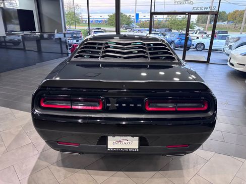 Used 2023 Dodge Challenger GT image 4