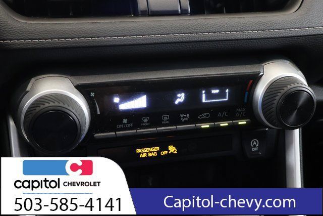 Used 2022 Toyota RAV4 LE AWD/4WD image 19