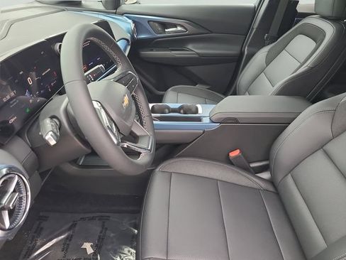 New 2026 Chevrolet Equinox EV LT w/ LPO, Blackout Package FWD image 23