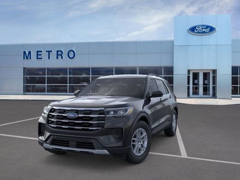 New 2026 Ford Explorer Active image 3