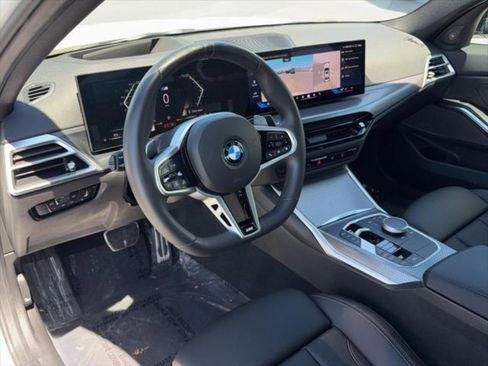 Used 2025 BMW 330i Sedan w/ M Sport Package RWD image 16