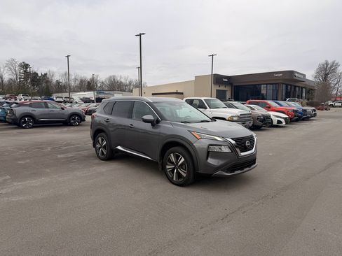 Certified 2022 Nissan Rogue SL image 3