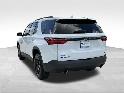 Used 2023 Chevrolet Traverse LT FWD image 6