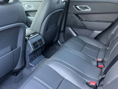 New 2026 Land Rover Range Rover Velar Dynamic SE image 12