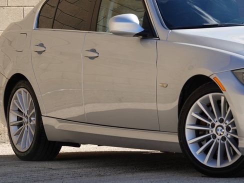Used 2011 BMW 335d Sedan RWD image 34