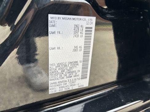 Used 2025 Nissan Altima 2.5 SV FWD image 28