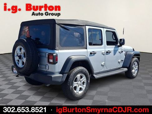 Used 2022 Jeep Wrangler Unlimited Sport AWD/4WD image 6