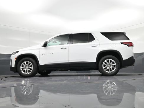 Used 2023 Chevrolet Traverse LS FWD image 31