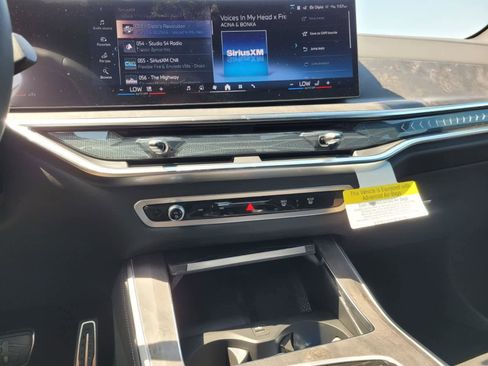 New 2026 BMW X5 xDrive40i w/ M Sport Package image 6