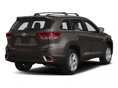 Used 2018 Toyota Highlander Limited image 2