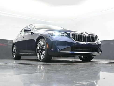New 2026 BMW 530i w/ Premium Package image 44