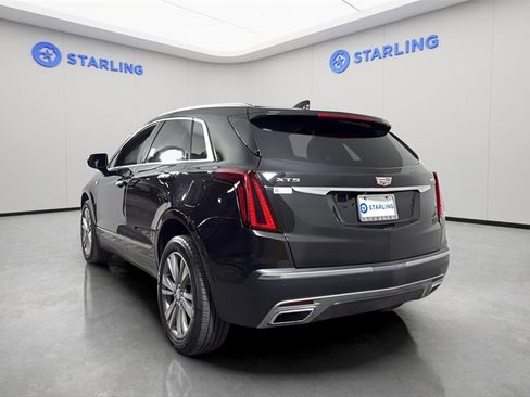 Used 2025 Cadillac XT5 Premium Luxury image 11