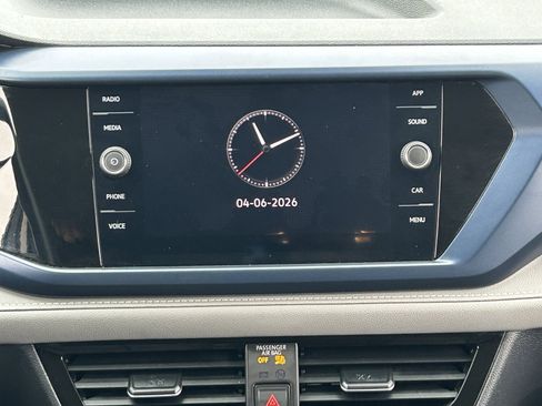 Used 2024 Volkswagen Taos SE image 19