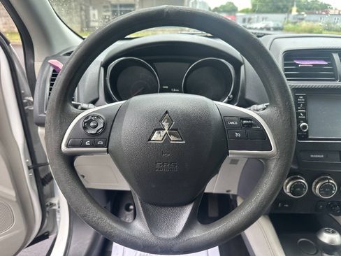 Used 2020 Mitsubishi Outlander Sport ES FWD image 15