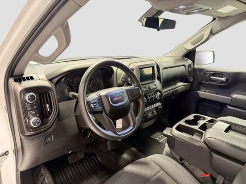 Certified 2019 GMC Sierra 1500 4x4 Double Cab w/ Convenience Package image 9