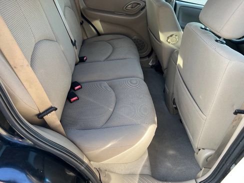 Used 2005 MAZDA Tribute s w/ Package 1 AWD/4WD image 24