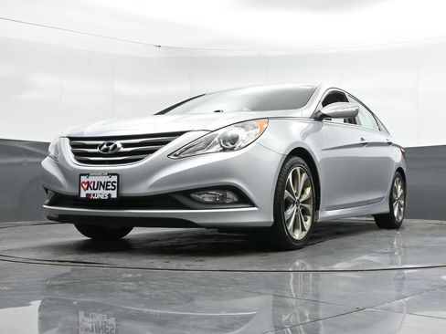 Used 2014 Hyundai Sonata SE FWD image 42