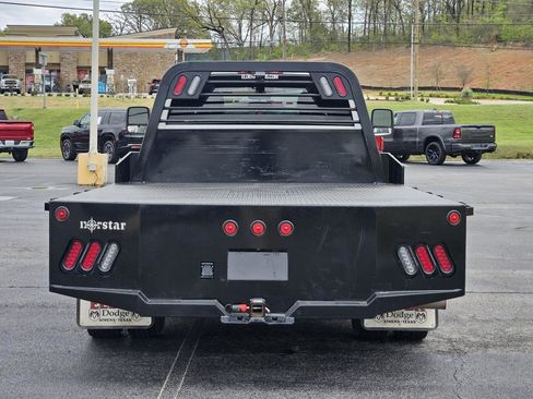 Used 2024 RAM 3500 Tradesman w/ Chrome Appearance Group image 5