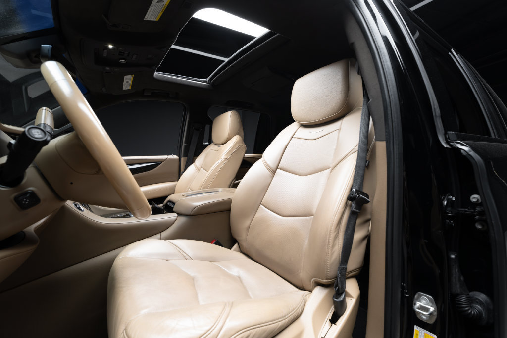 Used 2020 Cadillac Escalade Platinum AWD/4WD image 26