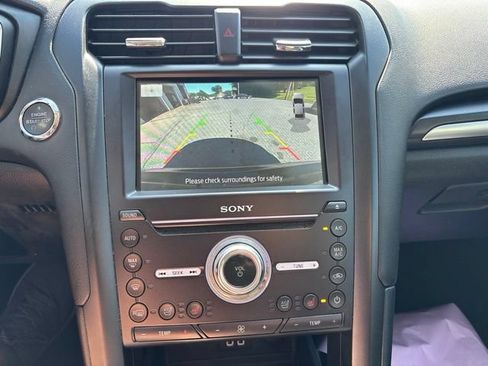 Used 2020 Ford Fusion Titanium FWD image 17