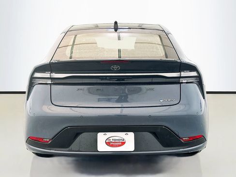 New 2026 Toyota Prius Plug-In Hybrid FWD image 5