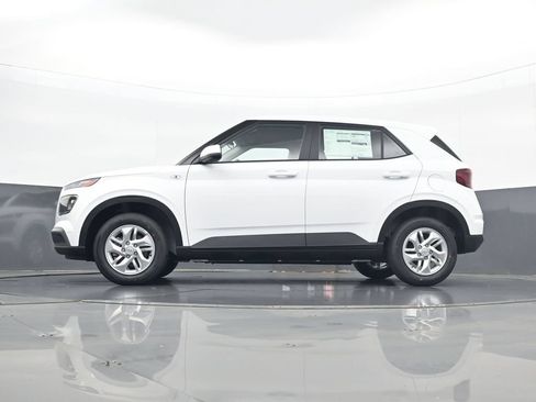 New 2026 Hyundai Venue SE FWD image 28