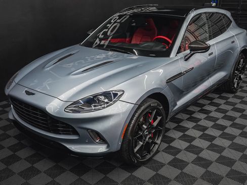 Used 2021 Aston Martin DBX AWD/4WD image 31