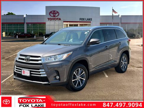 Used 2017 Toyota Highlander XLE AWD/4WD image 1