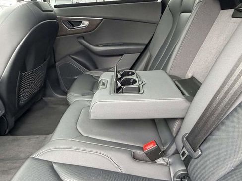 Used 2019 Audi Q8 Prestige w/ Adaptive Chassis Package AWD/4WD image 17