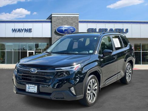 Certified 2025 Subaru Forester Touring w/ Touring Package AWD/4WD image 2