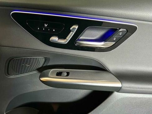 Certified 2025 Mercedes-Benz GLC 300 image 21