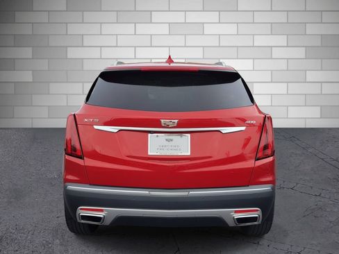 Certified 2022 Cadillac XT5 Premium Luxury w/ LPO, Premium Carpet Package FWD image 4