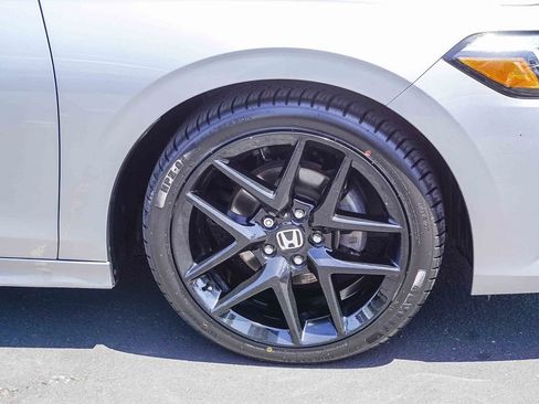 Used 2022 Honda Civic Sport image 9