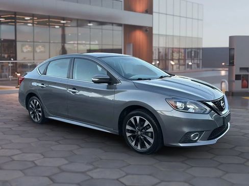 Used 2019 Nissan Sentra SR image 16