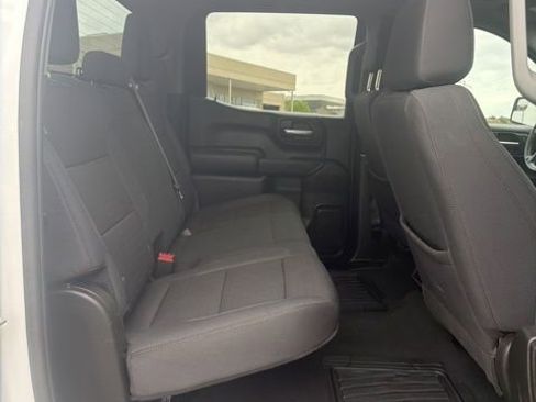 Used 2023 Chevrolet Silverado 1500 Custom image 9