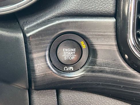 Certified 2022 Jeep Grand Cherokee Laredo E RWD image 20
