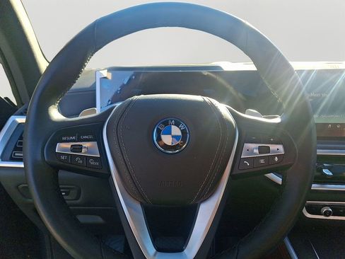 Certified 2026 BMW X5 xDrive50e w/ Climate Comfort Package image 20