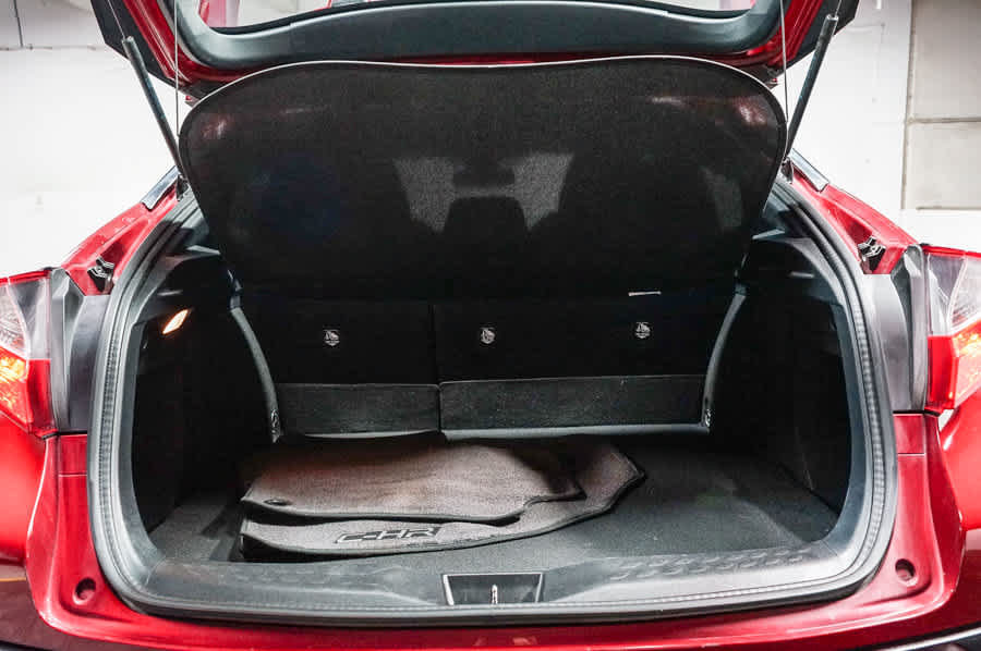 Used 2018 Toyota C-HR XLE FWD image 28