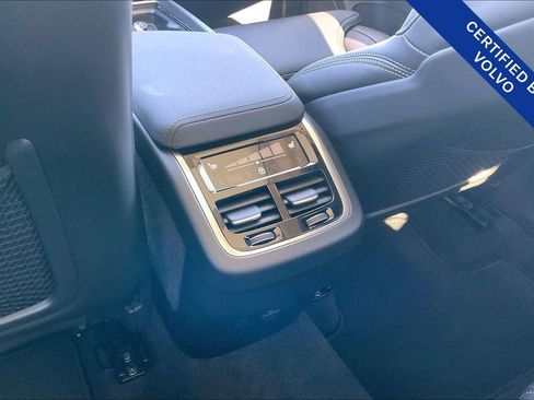 Certified 2026 Volvo XC60 B5 Ultra w/ Climate Package image 31