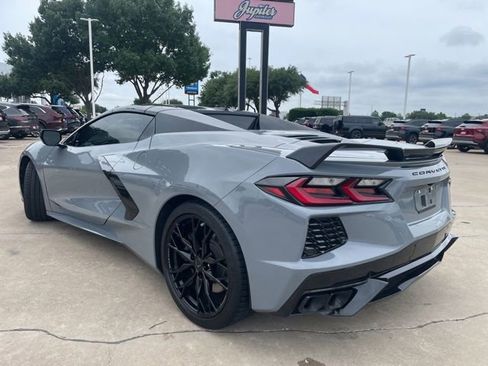 Used 2024 Chevrolet Corvette Stingray Premium Conv w/ Z51 Performance Package RWD image 7