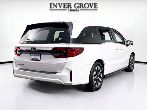 Certified 2025 Honda Odyssey EX-L image 5