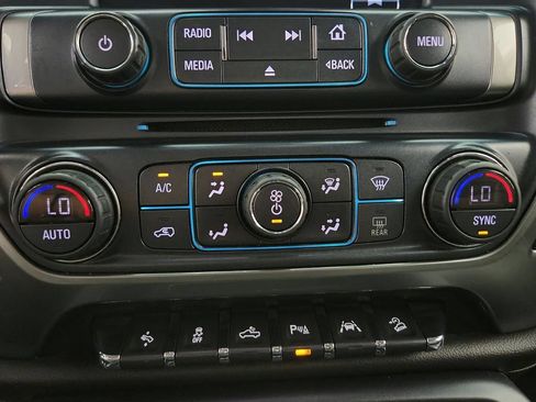 Used 2018 Chevrolet Silverado 1500 LTZ Z71 w/ Centennial Edition AWD/4WD image 18